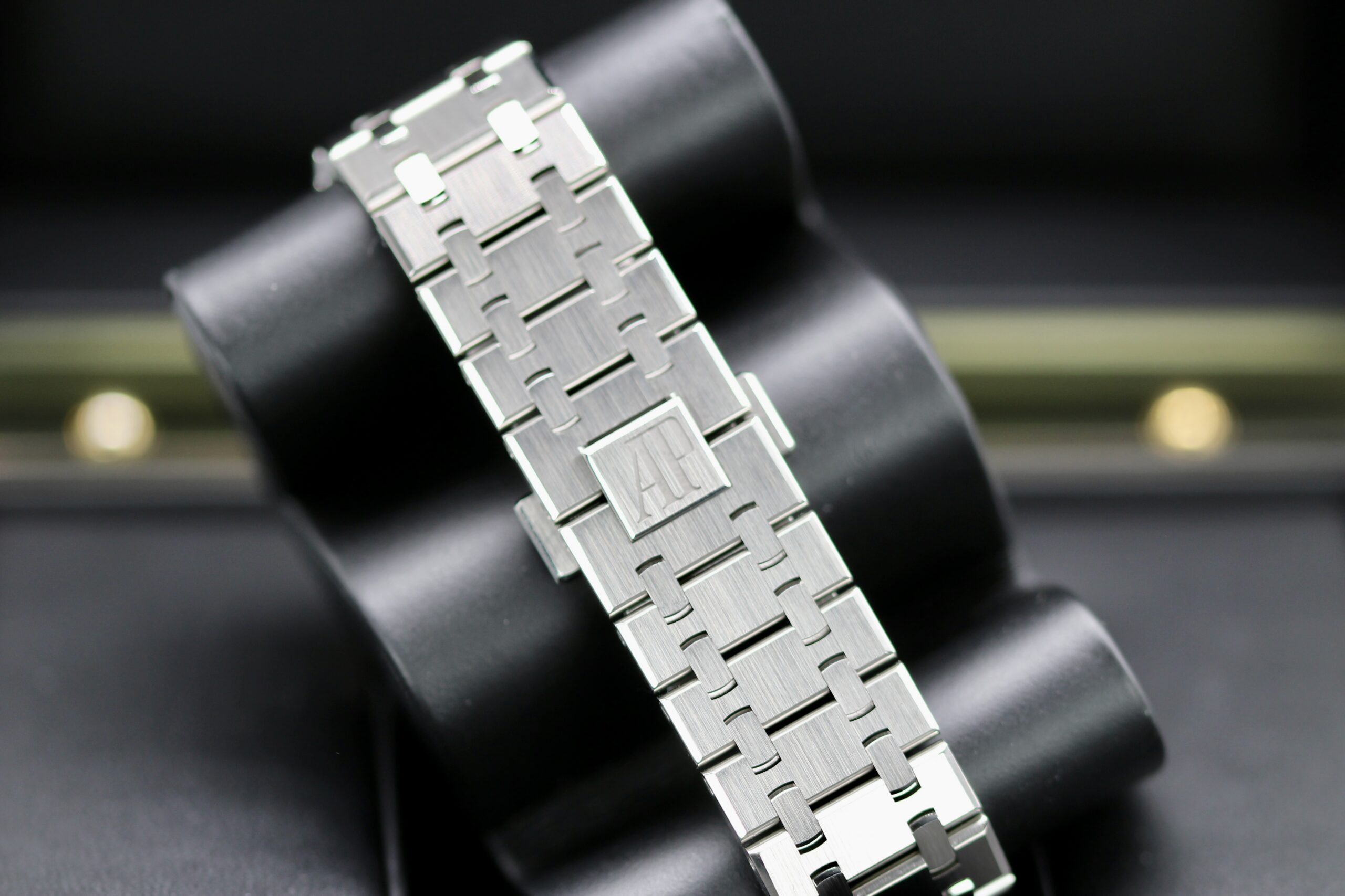 Audermars Piguet Royal Oak, 50th Anniversary 15510ST.OO.1320ST.03 White, 2022 - Image 4