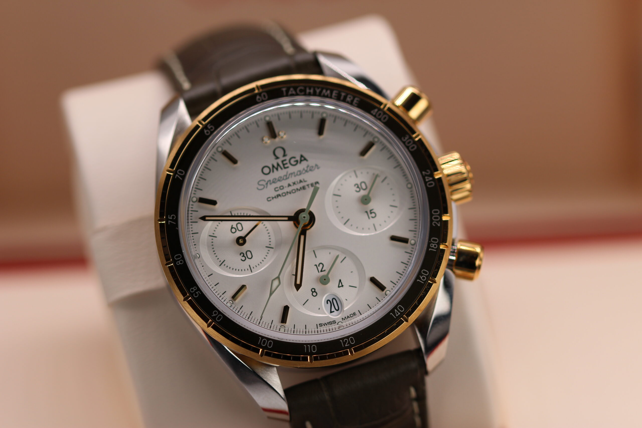 Omega Speedmaster 38 Co-Axial Chronograph - Image 6