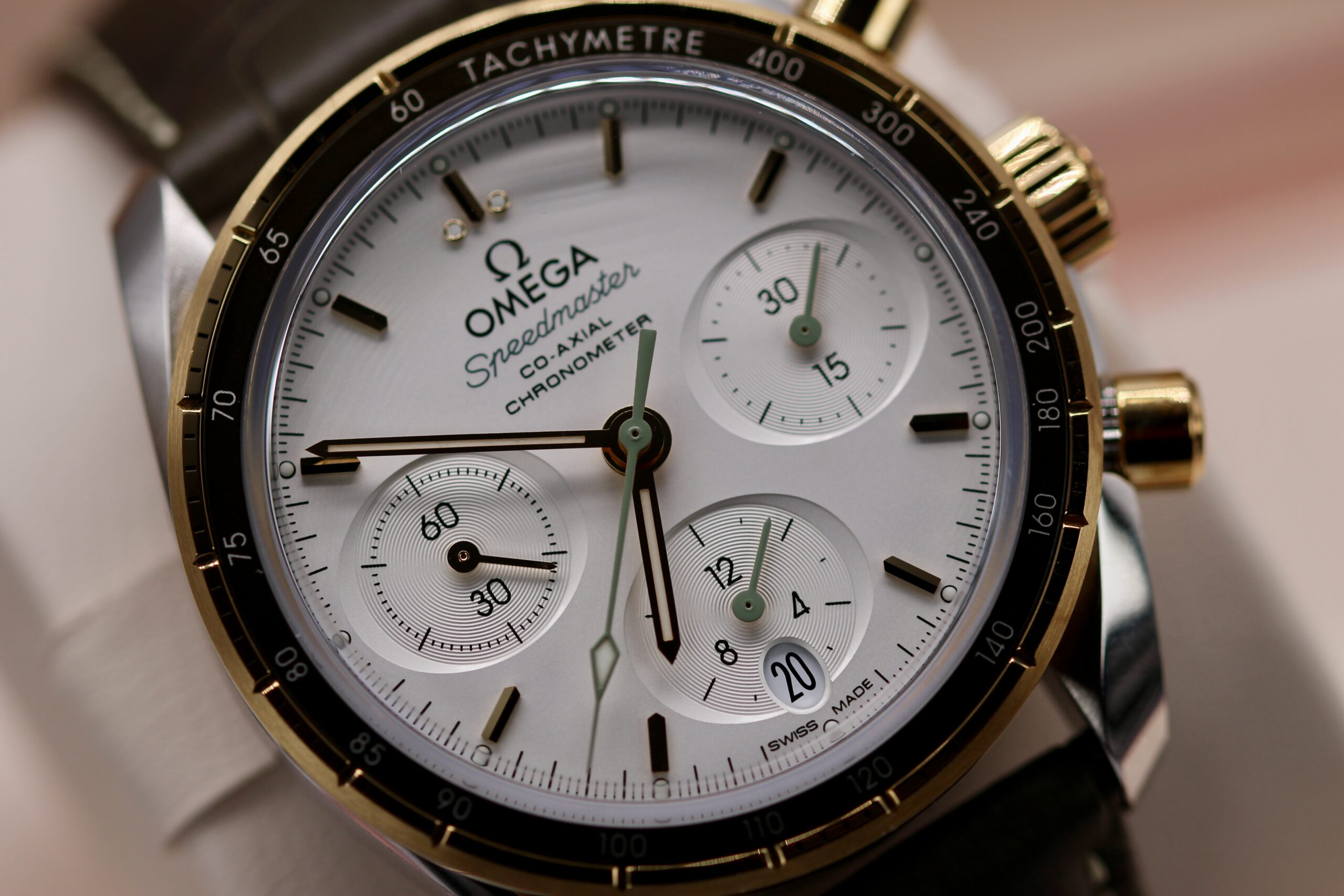 Omega Speedmaster 38 Co-Axial Chronograph - Image 7